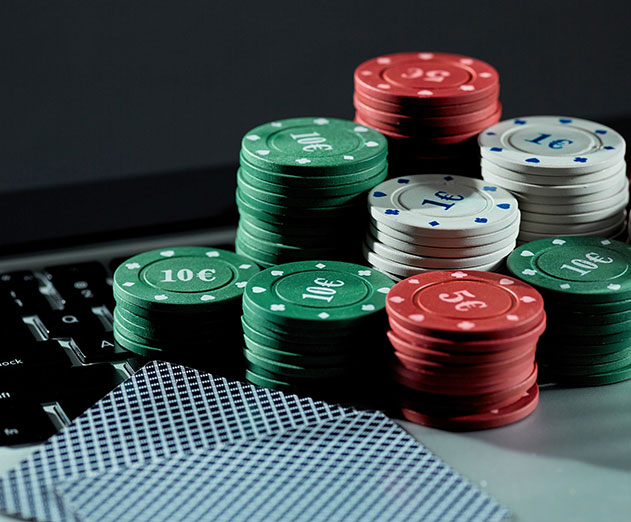 Know how play online gambling is good