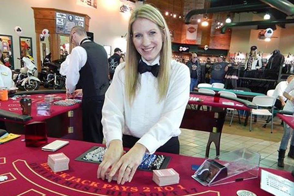 Want to Live Dealer Baccarat? Enjoy the Game to the Fullest