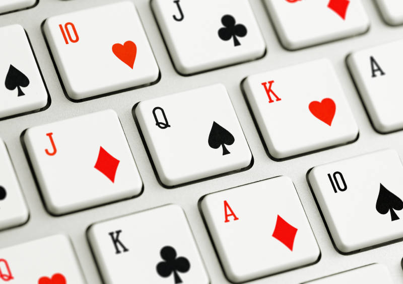 Play virtualized casino games on online and get the fun