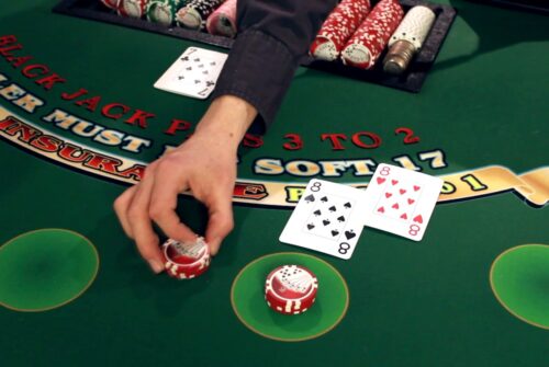 Live Dealer Games Explained: The Thrill of Real-Time Casino Action