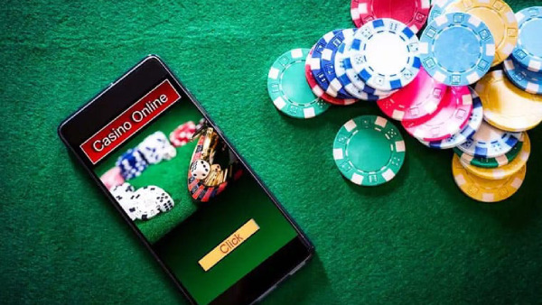 New users can get jackpot bonuses and other deals from online casinos